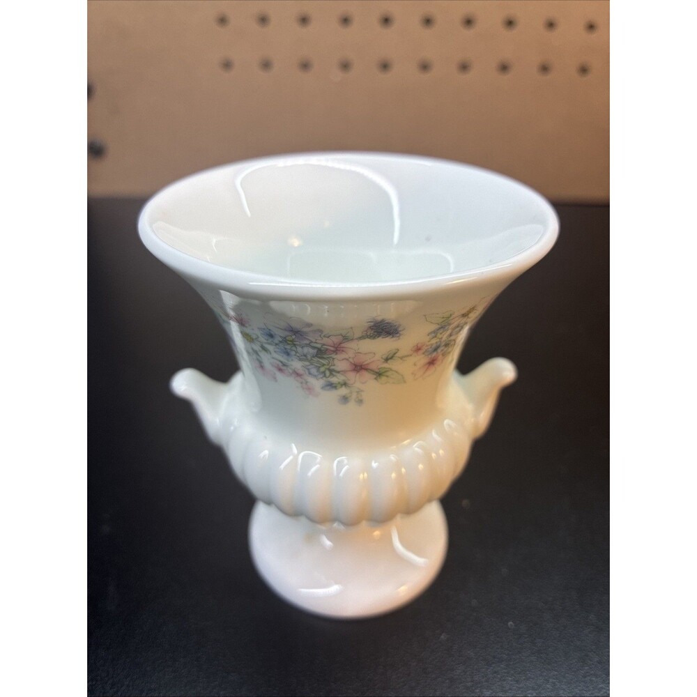 Lovely Wedgwood Urn-Shaped Toothpick Holder, Pastel Florals